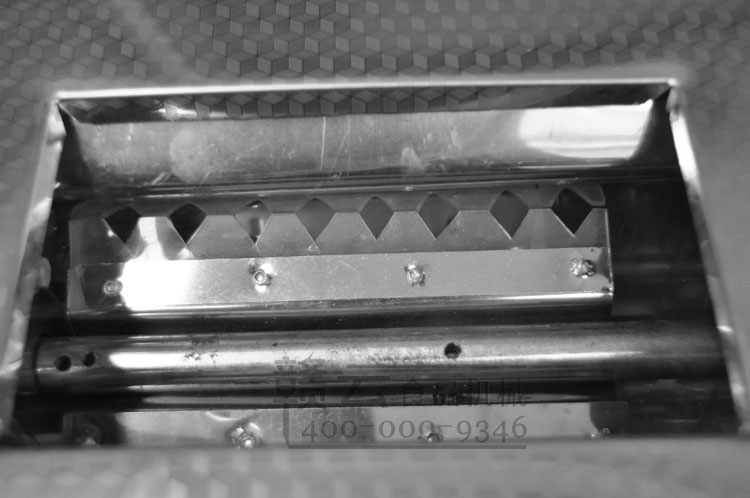 ������ڣ���ֹ��ͷ���͹��̳���ճ����